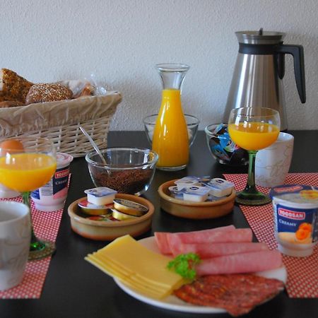Bed And Breakfast De Meule Montfort Экстерьер фото